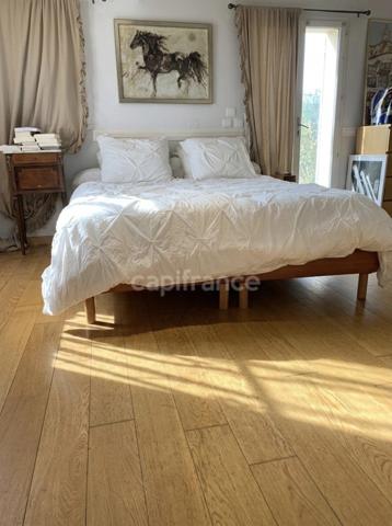 Villa provençale de plain-pied avec piscine sur 5 000 m² – Secteur Forêt, proche Lac de Saint-Cassien