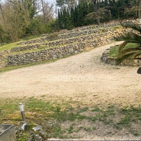 Villa provençale de plain-pied avec piscine sur 5 000 m² – Secteur Forêt, proche Lac de Saint-Cassien