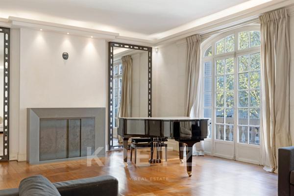 Appartement de reception Monceau Boulevard de Courcelles
