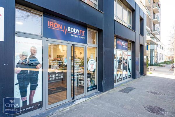 Local commercial à vendre 132.1m²