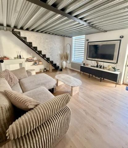 Gard (30) - Nimes - Appartement T3 Avec cour privative de 37M2
