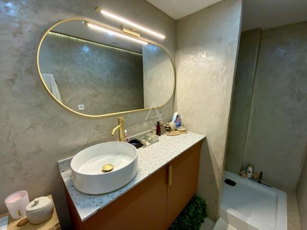 Gard (30) - Nimes - Appartement T3 Avec cour privative de 37M2