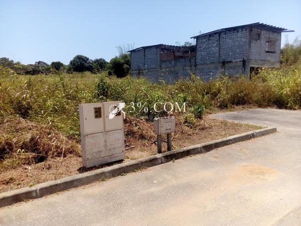 MAISON DE TYPE F5 EN R+1 DE 260 M2 AU SOL SUR LA ROUTE DES PLAGES à TERMINER  Remire-Montjoly (97354)