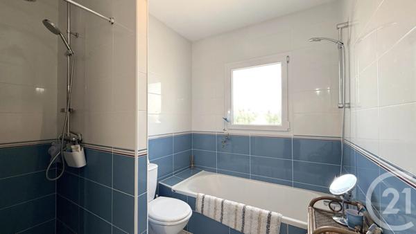 Maison à vendre  3 pièces - 68,91 m 2   ANGLES  - 85
