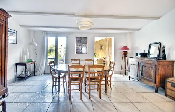 Maison de charme en pierre à vendre 6 pièces, 4 chambres à MARSILLY (17)