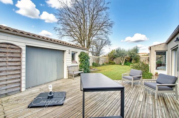 Maison de charme en pierre à vendre 6 pièces, 4 chambres à MARSILLY (17)