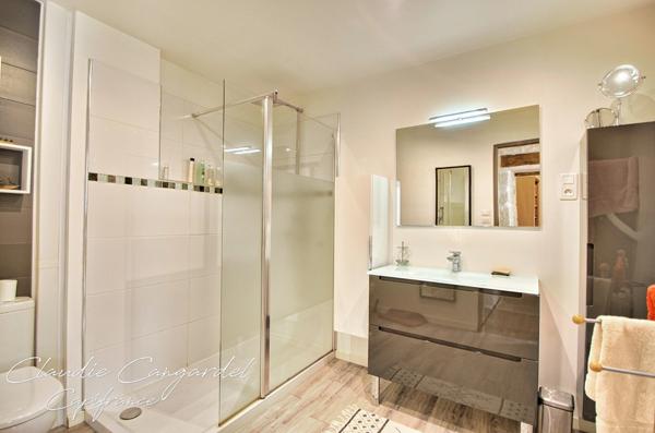 Maison de charme en pierre à vendre 6 pièces, 4 chambres à MARSILLY (17)