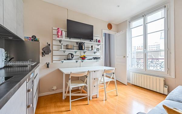 Appartement à vendre    2 pièces • 27,88 m2 Paris 11
