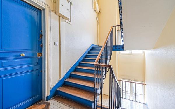 Appartement à vendre    2 pièces • 27,88 m2 Paris 11