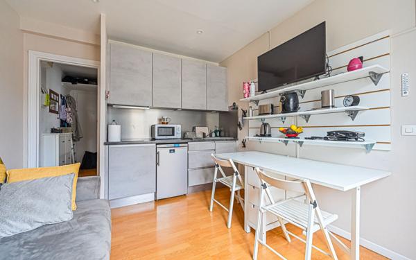 Appartement à vendre    2 pièces • 27,88 m2 Paris 11