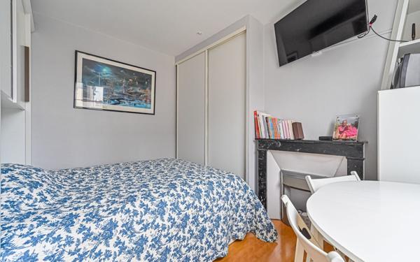 Appartement à vendre    2 pièces • 27,88 m2 Paris 11