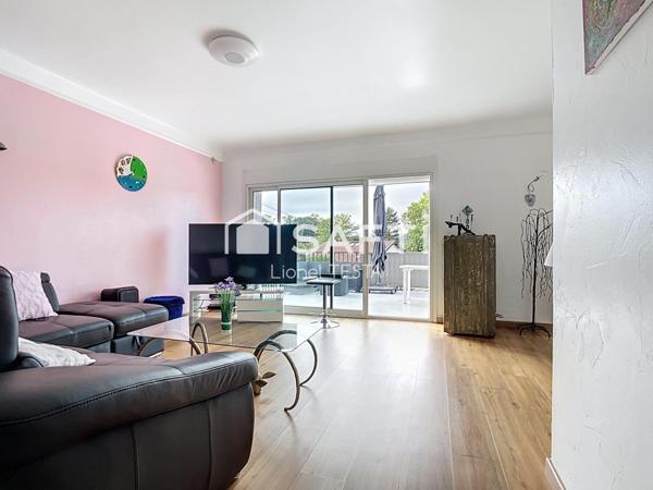 LES CORVÉES, JOLIE MAISON