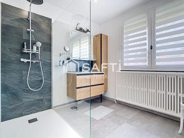 LES CORVÉES, JOLIE MAISON