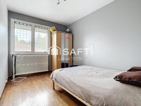 LES CORVÉES, JOLIE MAISON