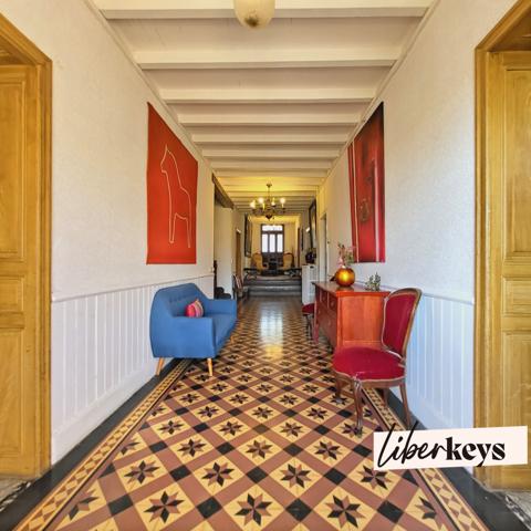 Maison de Maître Viticole du XIXᵉ siècle – Jardin à la française, ancien chai et piscine avec pool house