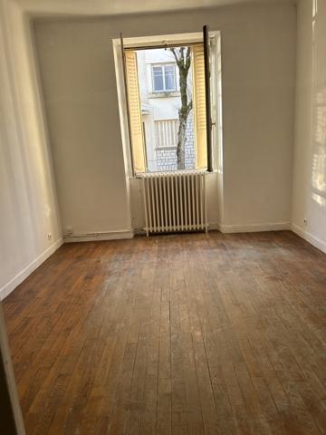 DIJON MONTCHAPET : APPARTEMENT EN RDC - CAVE