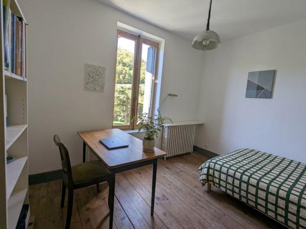 Maison à deux pas du centre sur le coteau