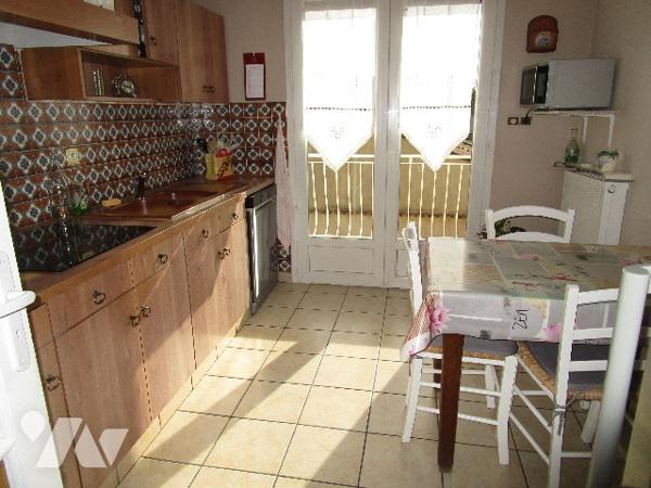 MAISON INDIVIDUELLE DANS QUARTIER TRANQUILLE !!!