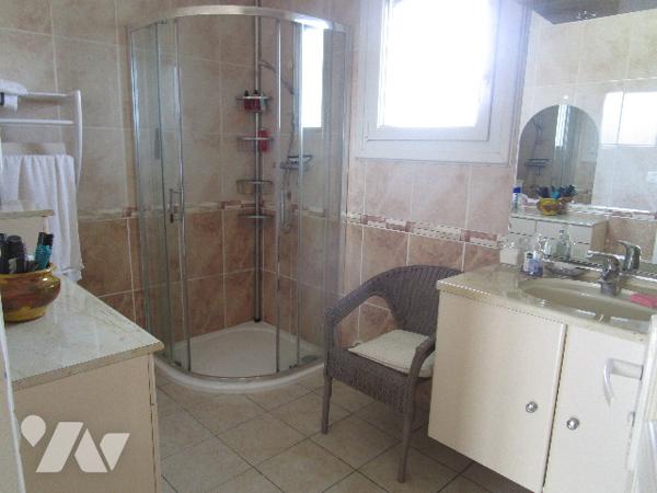 MAISON INDIVIDUELLE DANS QUARTIER TRANQUILLE !!!