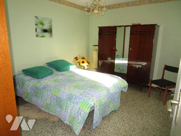 MAISON INDIVIDUELLE DANS QUARTIER TRANQUILLE !!!