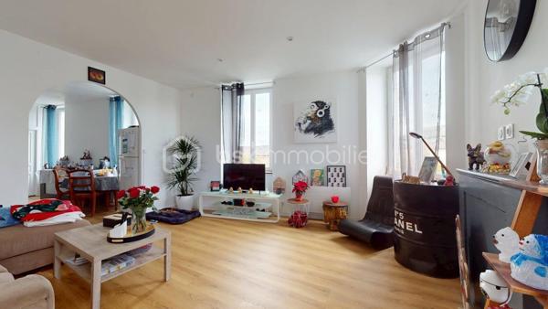 Immeuble de 140,35 m²