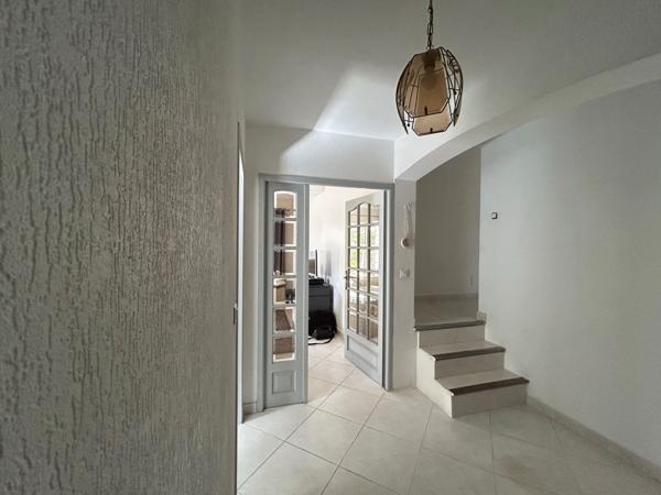 Juvignac (34990) JUVIGNAC – Maison lumineuse de 100 m² avec vue dégagée sur le golf