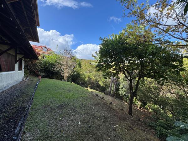 Charme garanti, calme, vue dégagée, bien située
