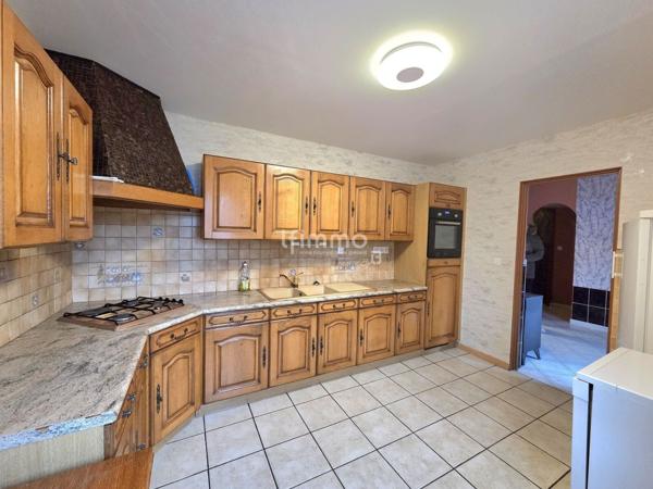 Maison mitoyenne 1O2 M² à Issenheim Terrain 275 m²