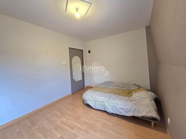 Maison mitoyenne 1O2 M² à Issenheim Terrain 275 m²