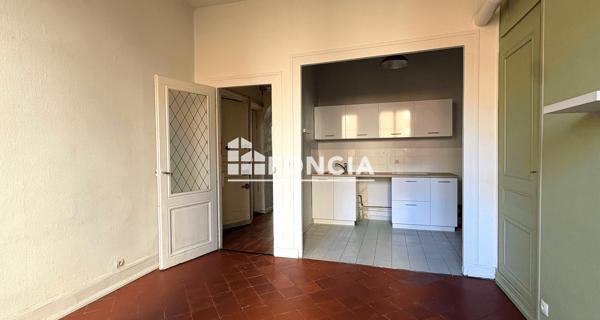 Location Appartement 3 pièces 74.71 m² - Lyon 69006