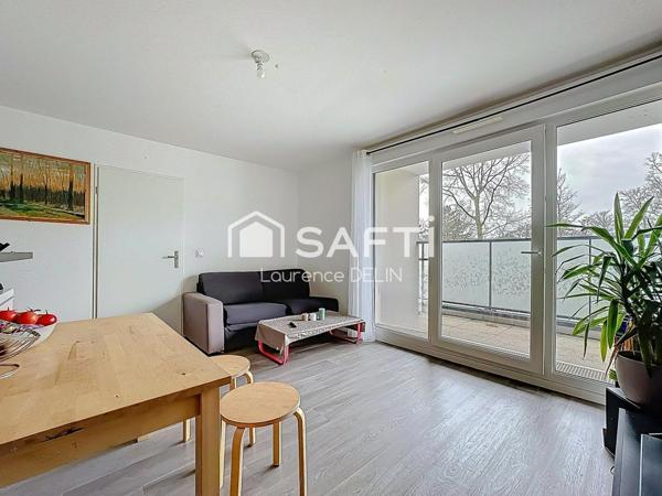 PROCHE TOUTE COMMODITE ! BEL APPARTEMENT LUMINEUX avec son balcon (parking en sous-sol) : à venir visiter vite  !