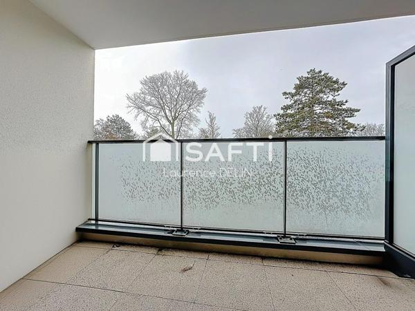 PROCHE TOUTE COMMODITE ! BEL APPARTEMENT LUMINEUX avec son balcon (parking en sous-sol) : à venir visiter vite  !