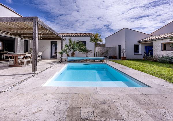 Maison plain pied, 3 chambres, grand garage