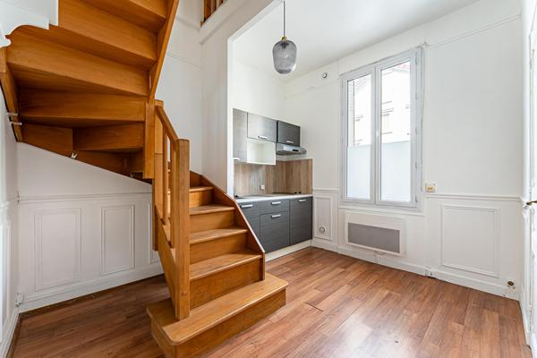 Triplex atypique comme une maisonnette carrefour des Bourguignons