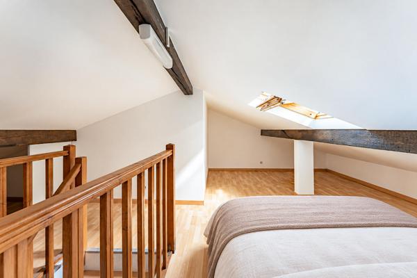 Triplex atypique comme une maisonnette carrefour des Bourguignons
