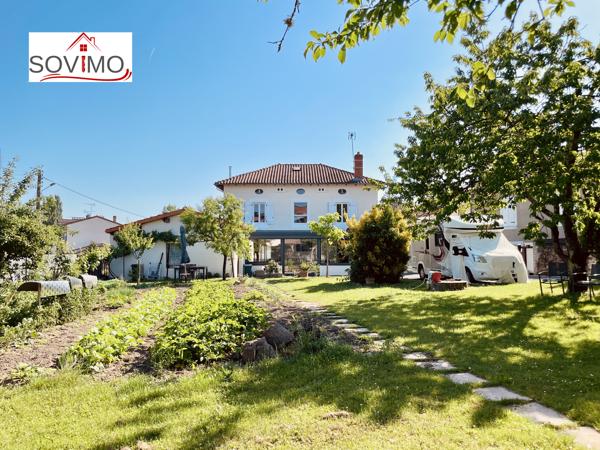 CHARMANTE MAISON CHARENTAISE ENTIÈREMENT RÉNOVÉE, JARDIN ATTENANT CLOS ER ARBORÉ