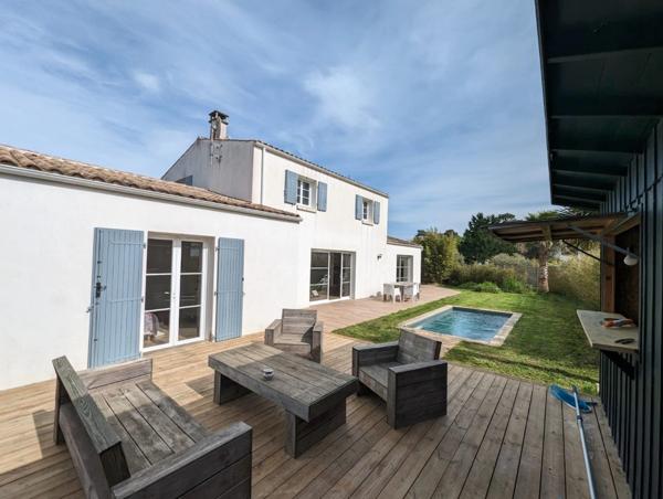 Charente-Maritime (17), A Vendre Murs et Fonds Hôtel-Bureau Piscine Spa de charme 23 N° Proche Océan ILE D'OLERON