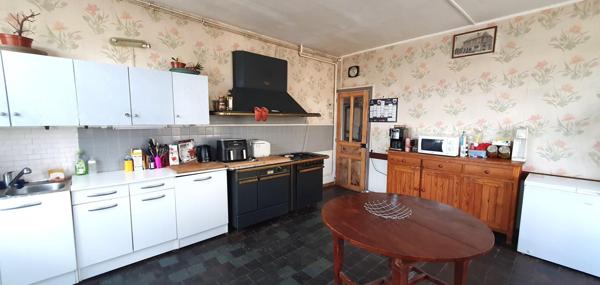 Grande maison 5 chambres + jardin - a visiter sans tarder !