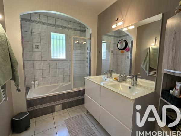 Maison à vendre 5 pièces 103 m² Vals-les-Bains