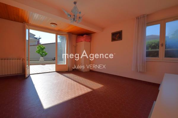 Maison à SALAISE-SUR-SANNE, 38150 - 8 pièces 210m²