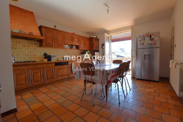 Maison à SALAISE-SUR-SANNE, 38150 - 8 pièces 210m²
