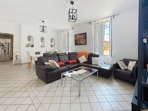 Appartement 4 pièces à vendre au centre-ville de La Seyne-sur-Mer, calme et lumineux