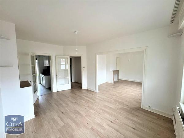 Appartement à louer 2 pièces 57.16m²