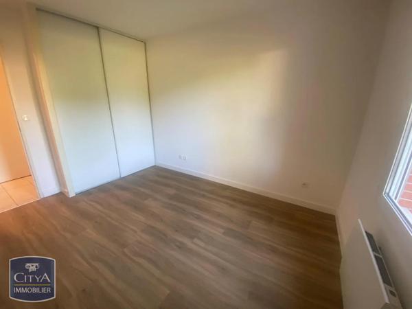 Appartement à louer 2 pièces 43.62m² Le Passage (47520)