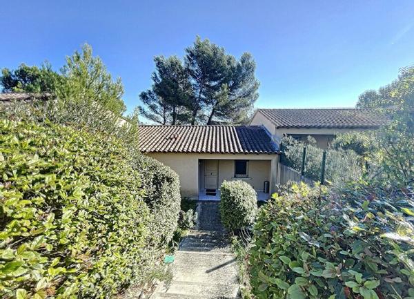 Maison à vendre    4 pièces • 128 m2 Villeneuve-lès-Avignon