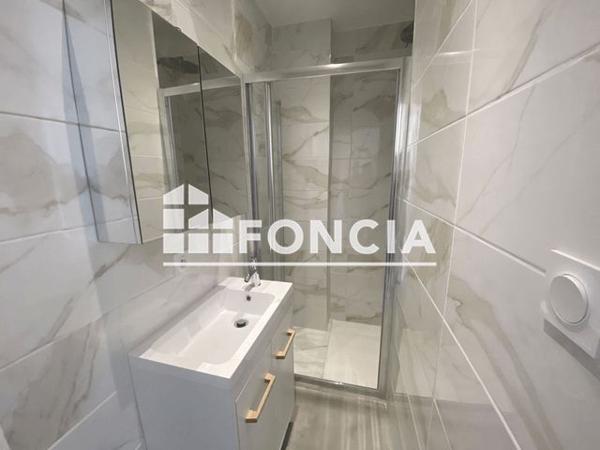 Location Appartement 3 pièces 52.65 m² - RUE SULLY Bourg Les Valence 26500