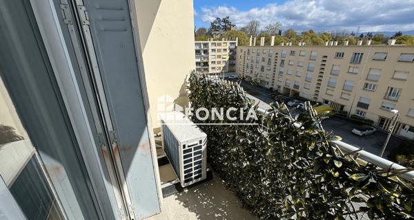 Location Appartement 3 pièces 52.65 m² - Bourg-lès-valence 26500