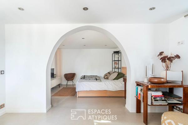 Maison d’architecte aux accents californiens, vue spectaculaire sur Paris