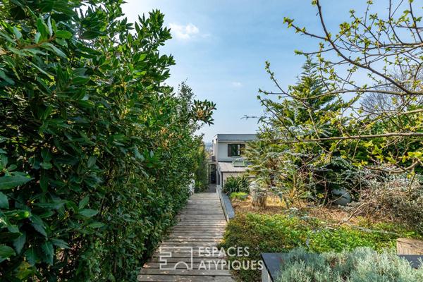 Maison d’architecte aux accents californiens, vue spectaculaire sur Paris