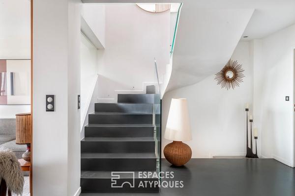 Maison d’architecte aux accents californiens, vue spectaculaire sur Paris